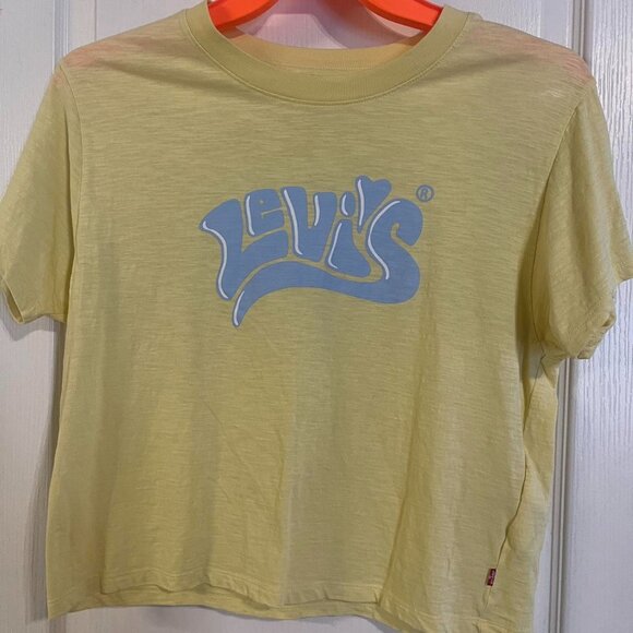 Levi's Tops - Levi Crop Top